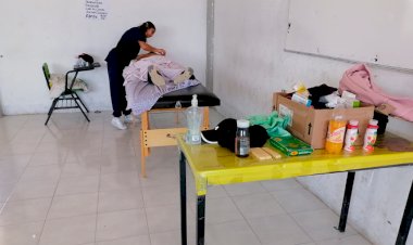 Llevan a cabo jornada médica en La Laguna de Chiconautla