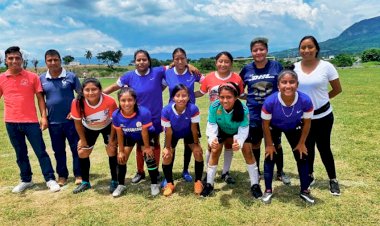 Culmina Encuentro Deportivo Estatal de Fútbol en Chiapas 