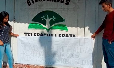  ¡No al regreso a clases sin vacuna!, dicen estudiantes y maestros de Puebla