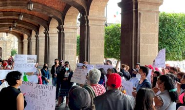 Claudia Sheinbaum ignora reclamo de familias afectadas por aguas negras en Tláhuac