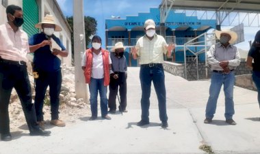 Ayuntamiento de Atexcal rehabilita sistema de agua en Tepoxtitlán