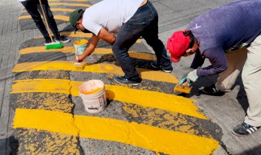 Antorcha baliza la colonia Clara Córdova Morán