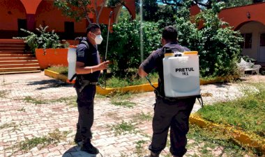 Ayuntamiento de Tecomatlán desinfecta espacios públicos