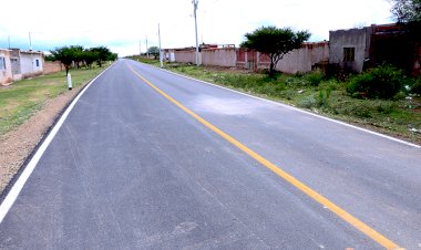 Se realizó la segunda etapa de pavimentación de la calle principal de Sauz de Calera, Villa de Ramos
