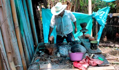 Damnificados cuetzaltecos con pobreza y abandono