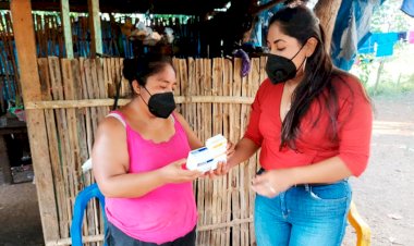 Antorcha apoya con medicamentos a familias humildes de Tamazunchale