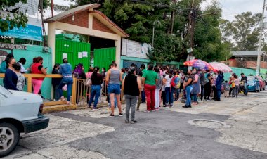 Que sí se vacune a los niños piden padres de familia