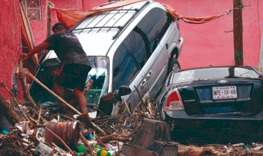 Frente a la tragedia por inundaciones, AMLO sólo anuncia censo