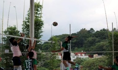 Realizan liga de voleibol varonil en el Instituto Deportivo