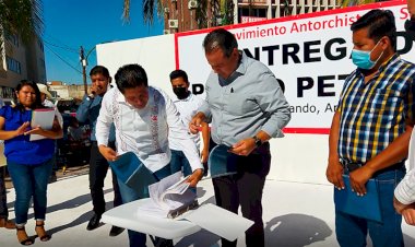 Recibe gobierno de Durazo pliego petitorio del Movimiento Antorchista