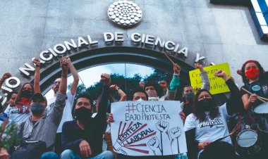 REPORTAJE | AMLO y su Gobierno chocan con la comunidad científica
