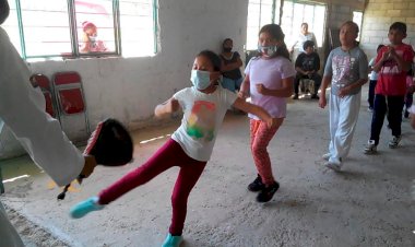 Imparten clases de Taekwondo en San Jerónimo Caleras