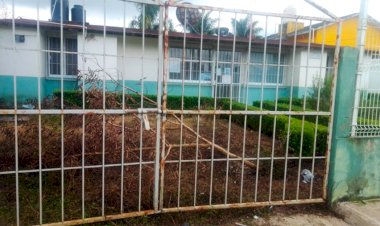 Denuncian pésimas condiciones de la clínica del IMSS en Xaltepuxtla