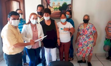Antorchistas entregan pliego petitorio al Ayuntamiento de Villa Purificación
