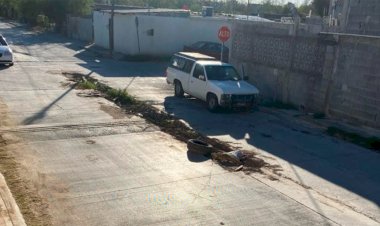 COMAPA Nuevo Laredo arregla fuga y descompone calle