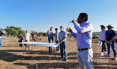 Entrega Antorcha solares a 100 familias de Culiacán