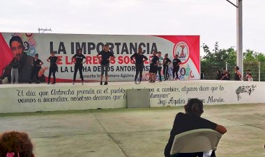 Estudiantes antorchistas alistan exhibición artística en Kanasín