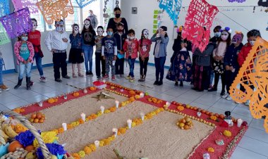 Escuelas antorchistas de Durango preservan tradiciones mexicanas