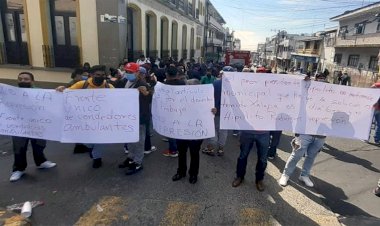 Comerciantes de Plaza Clavijero, denuncian abusos por parte de Hipólito Rodríguez Herrero