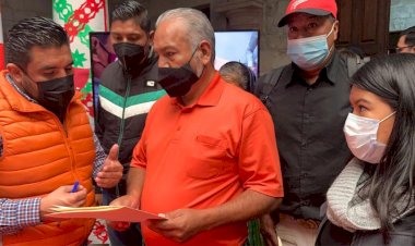 Antorchistas de Tarímbaro hacen entrega de pliego petitorio a nueva administración
