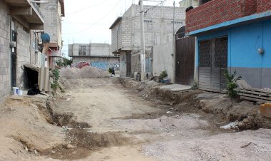 Con la frente en alto: mejores condiciones para familias en Barrio de Acuitlapilco