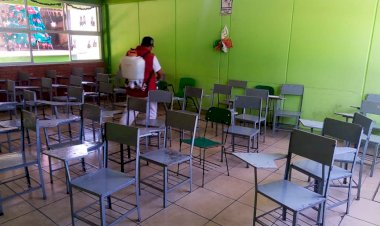 Antorcha realiza sanitizaciones de escuelas en La Paz 