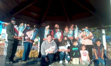 Donan antorchistas nacimiento para comunidad de Tlaxco, Tlaxcala