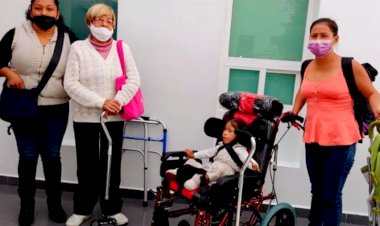 Antorcha entrega aparatos ortopédicos a personas con discapacidad motriz de Xochimilco 