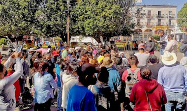 Habitantes de Hidalgo entregan pliego petitorio a ayuntamiento