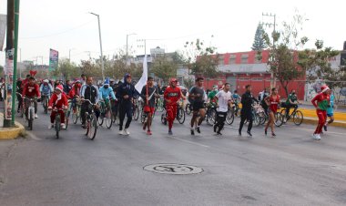 Más de mil chimalhuacanos festejan rodadas por chimal navideña