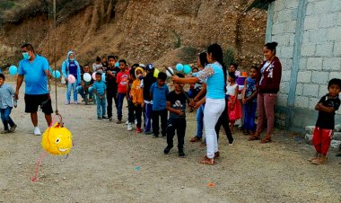 Realizan convivio de Día de Reyes en la colonia Antorcha Popular