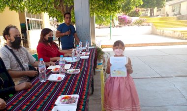 Niños de la Mixteca participan en concurso de poesía