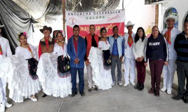 Antorchistas  de Emiliano Zapata logran pavimentación de calle