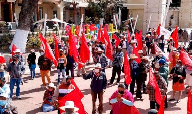 Mazahuas notifican demandas sociales a alcalde de San Felipe del Progreso
