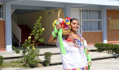 Regresan estudiantes a clases presenciales en Puebla
