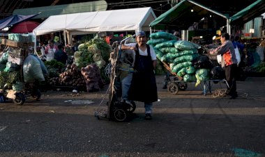 Empeora crisis económica en México; AMLO, concentrado en pleitos personales