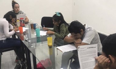 Imparten círculo de estudio a jóvenes pertenecientes a los grupos culturales de Antorcha en Quintana Roo