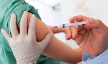 La impostergable vacunación a menores de 14 años