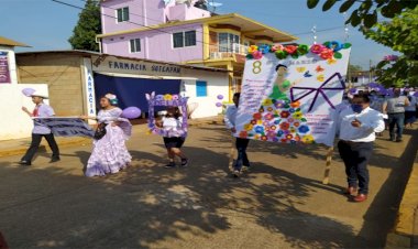 Autoridades municipales conmemoran día internacional de la Mujer en Soteapan
