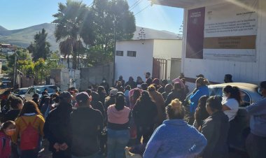 En la primaria Margarita Morán piden desazolve de fosa