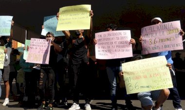 Protestan estudiantes veracruzanos contra desaparición de Escuelas de Tiempo Completo