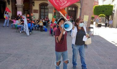 Antorchistas queretanos continúan exigiendo al gobierno del estado, cumplir los compromisos firmados por la CEA