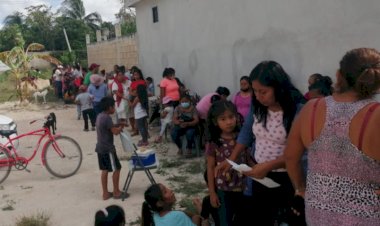 Antorchista de Cancún se benefician con despensa del programa 