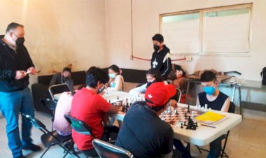 Inician taller de ajedrez en La U.H. San Buenaventura
