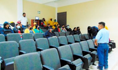 Reciben capacitación personal de Protección Civil Municipal de Cañada Morelos