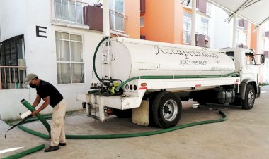 Abastecen de agua a familias de Azcapotzalco