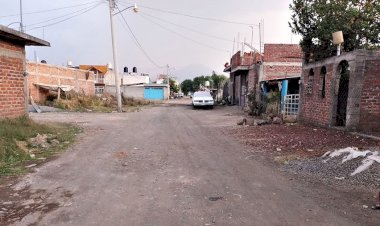 Colonias de Tangancícuaro necesitan pavimentación de sus calles