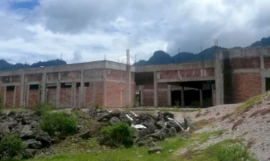 Hospitales de Veracruz en el abandono, exigen su conclusión