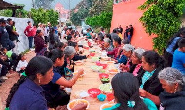 Festejan a las madres Ocopetatillenses