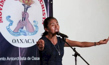 Tlaxiaqueña obtiene el 1er Lugar en “Concurso de Declamación Regional”